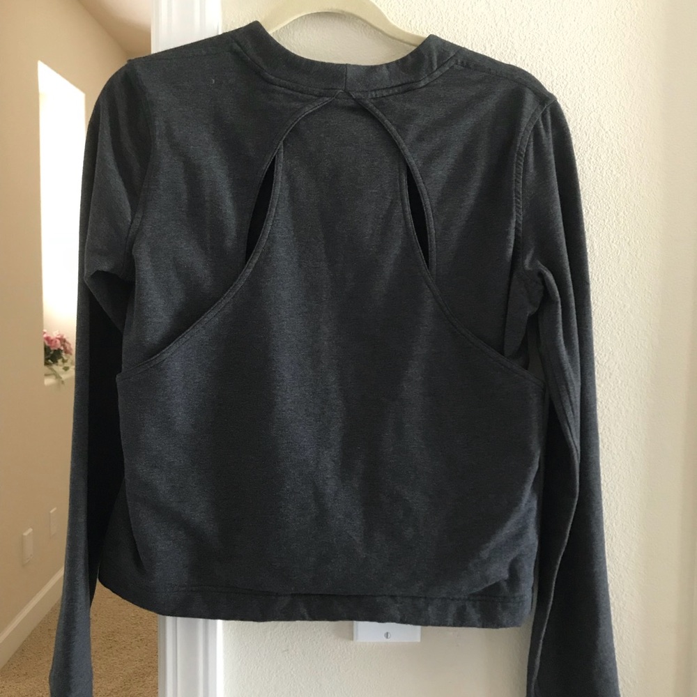 NWOT LULULEMON GO ENDEAVOR sweatshirt